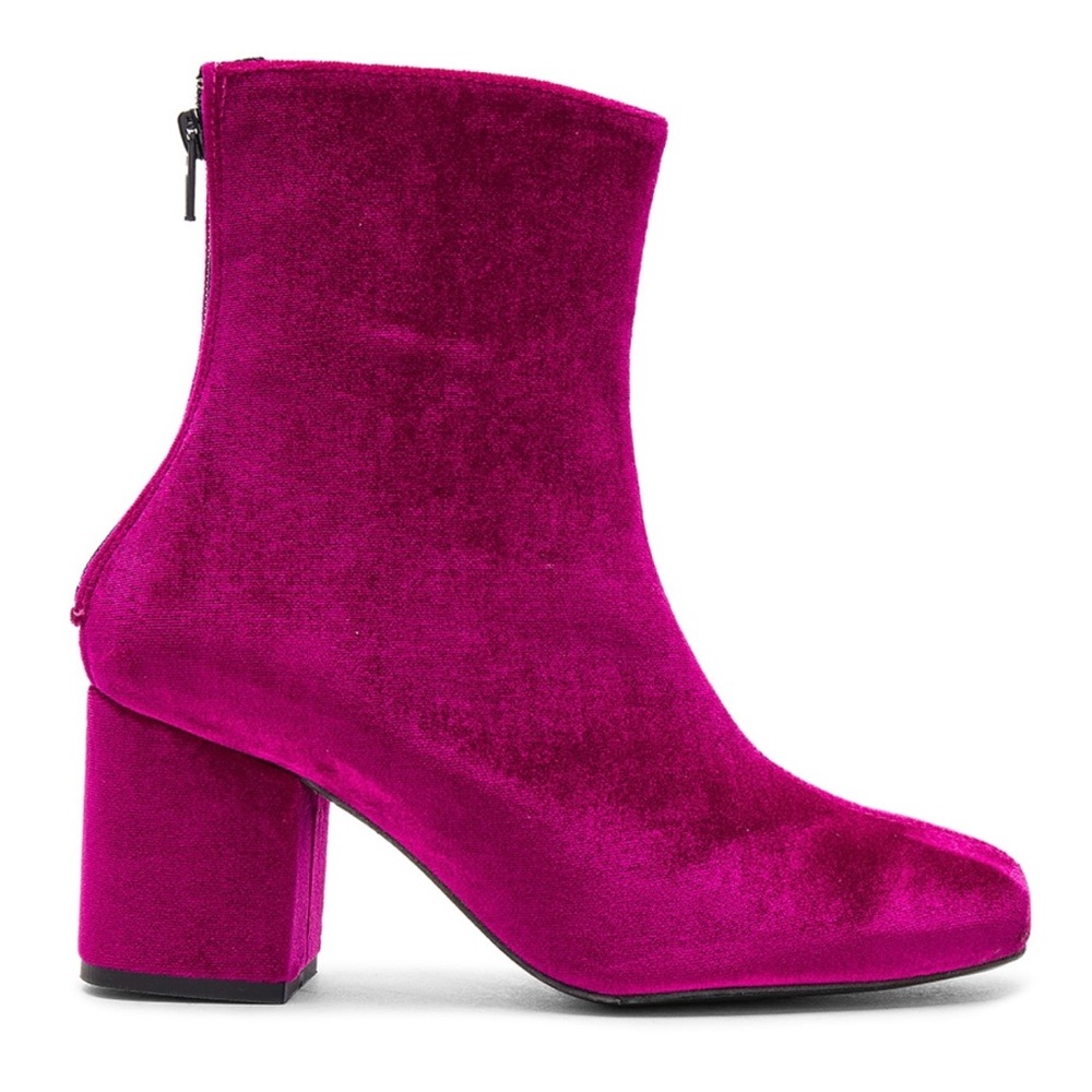 New with box : Free People Cecile Velvet Bootie Wine Size 8